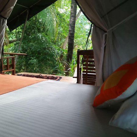 Makulu Safari Camping Udawalawe Eksteriør billede