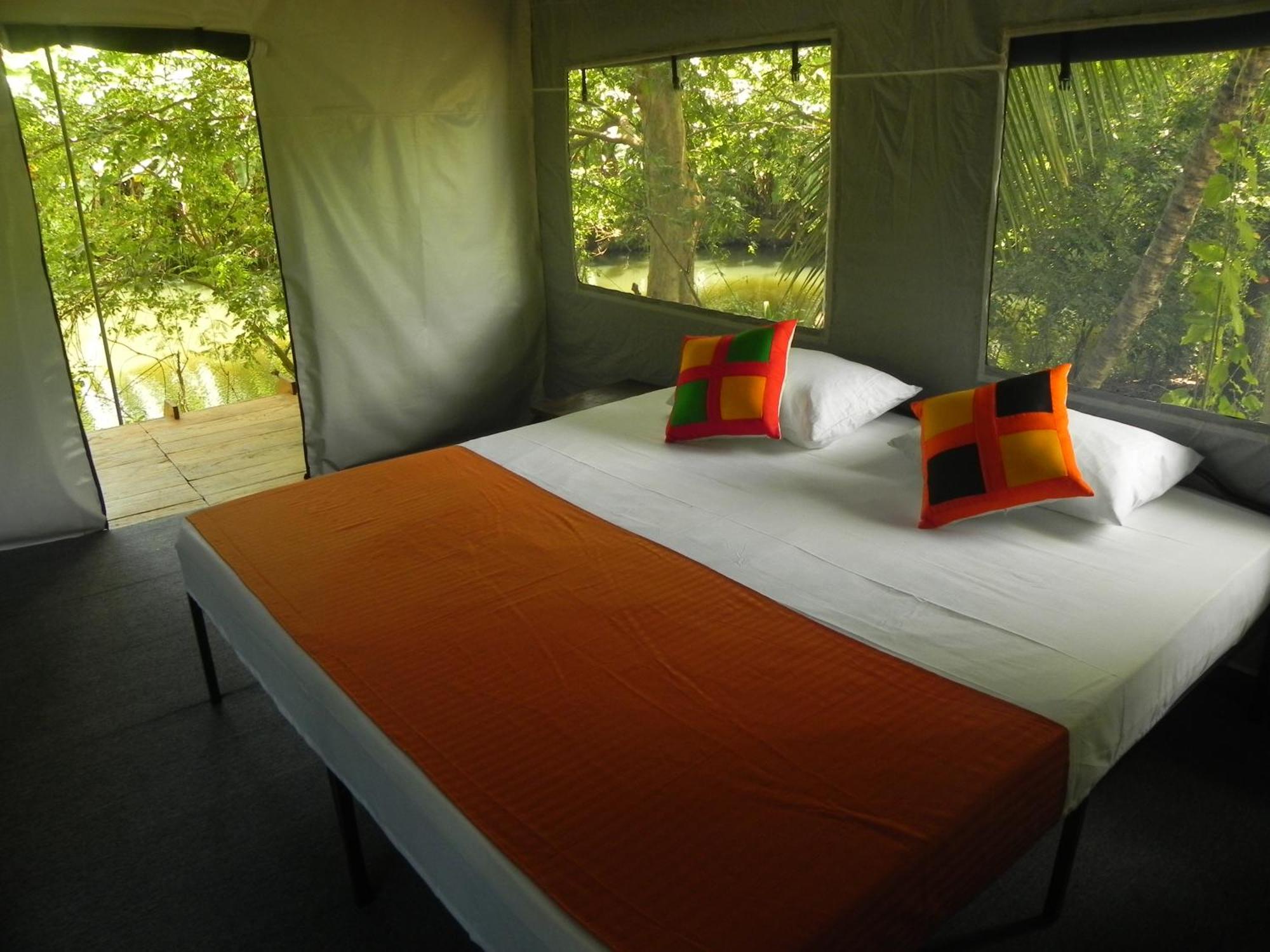 Makulu Safari Camping Udawalawe Eksteriør billede