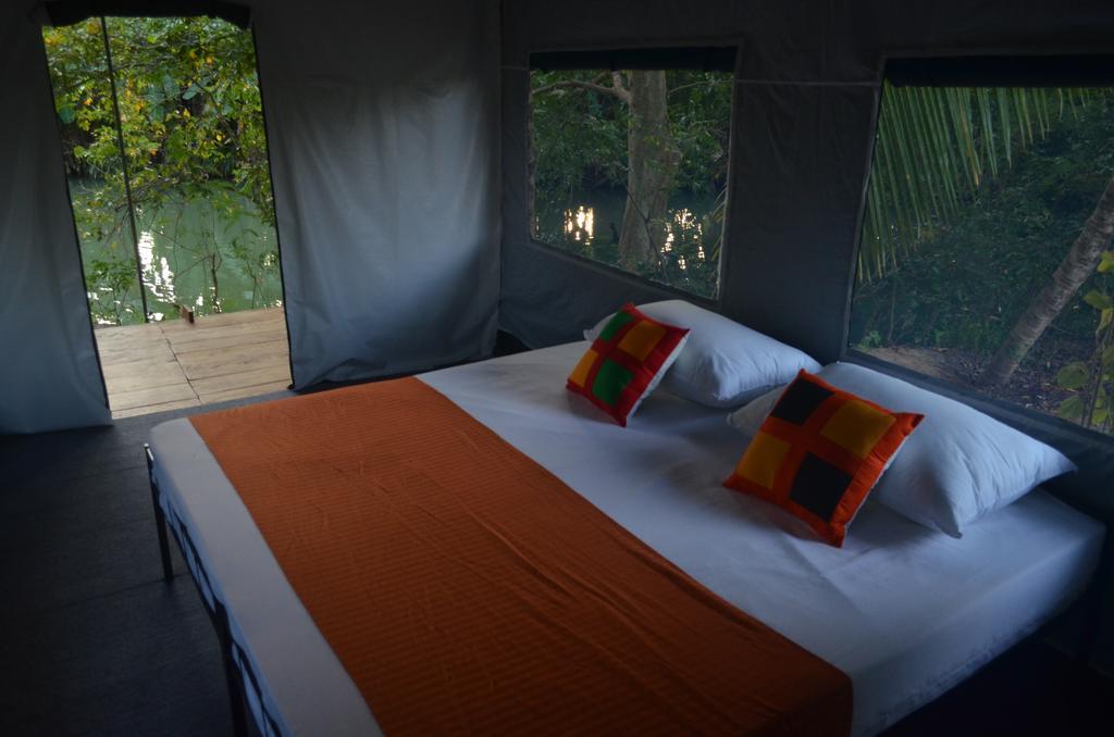 Makulu Safari Camping Udawalawe Eksteriør billede