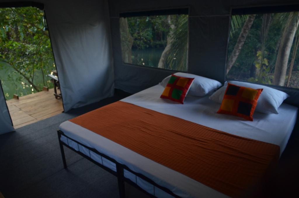 Makulu Safari Camping Udawalawe Eksteriør billede